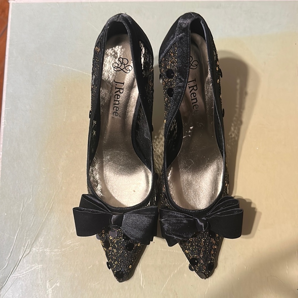 J.Renee Black and Gold size 7 , never worn, excellent condition